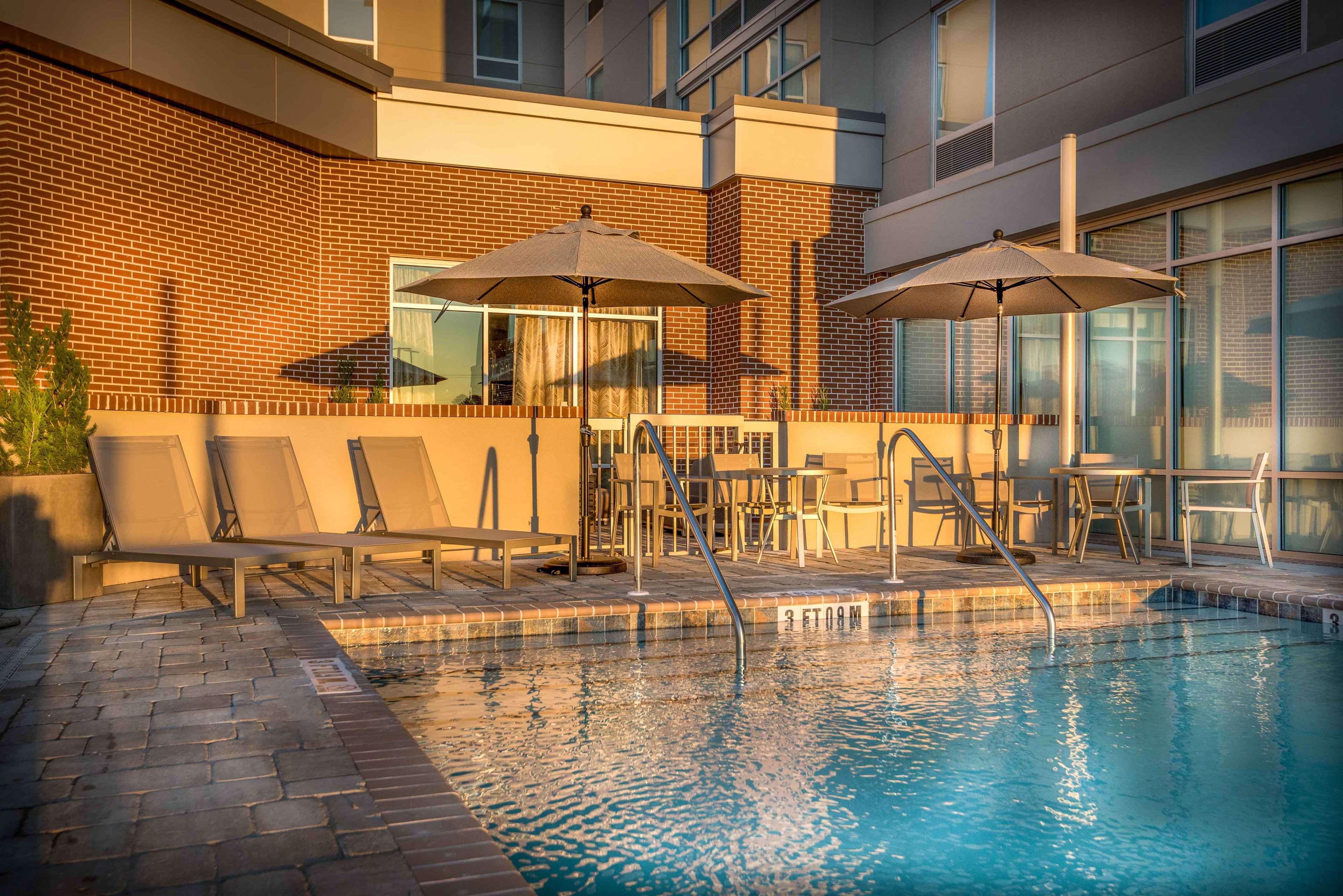 Hampton Inn & Suites Tallahassee Capitol-University Ngoại thất bức ảnh