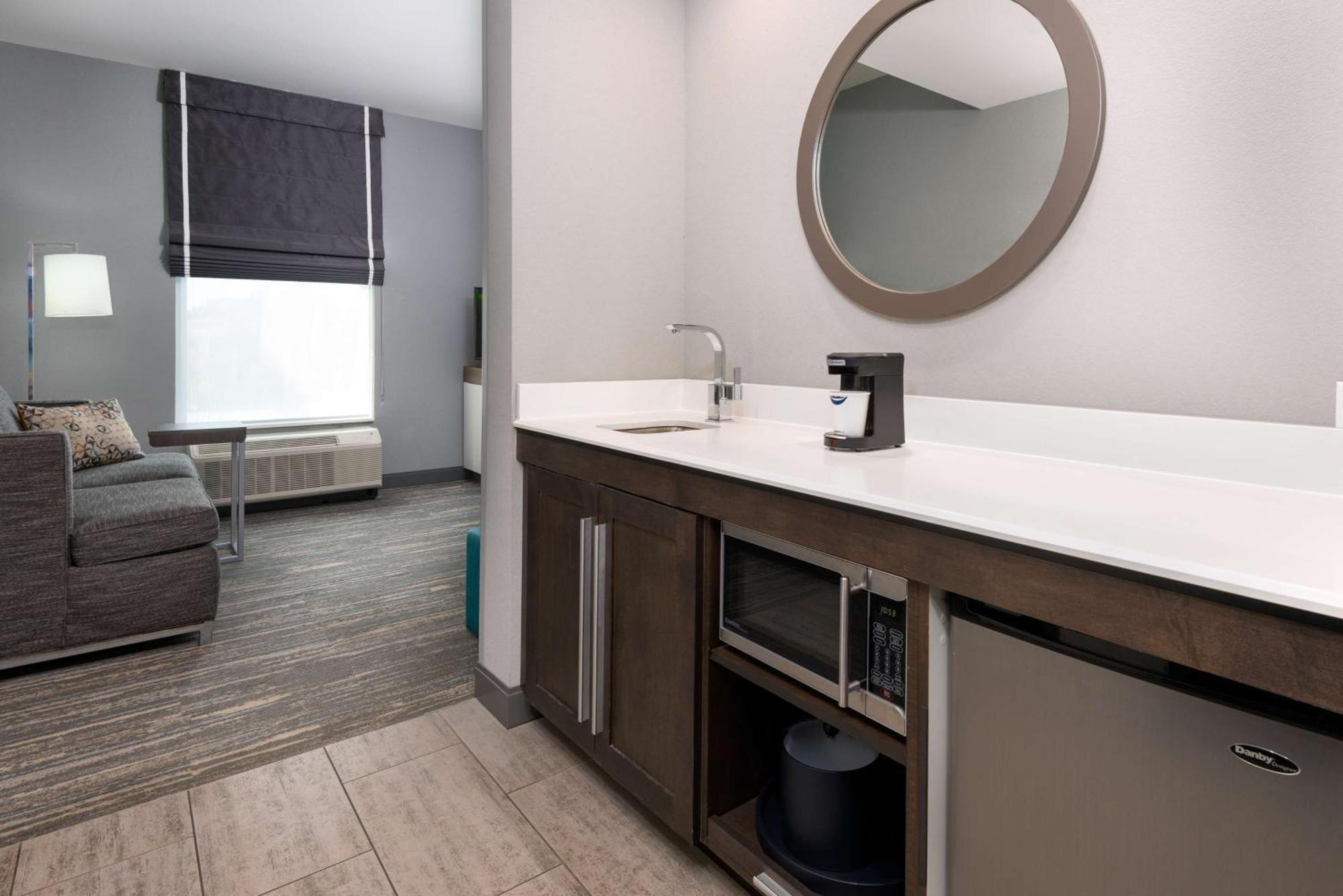 Hampton Inn & Suites Tallahassee Capitol-University Ngoại thất bức ảnh